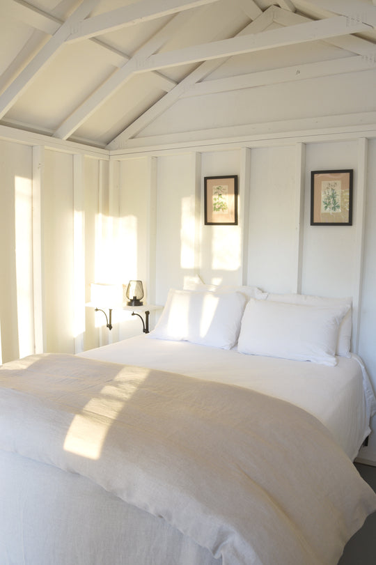 Queen cabin at Hunter Moon Homestead