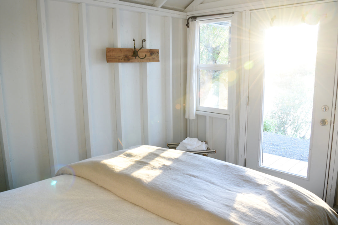 Queen cabin at Hunter Moon Homestead