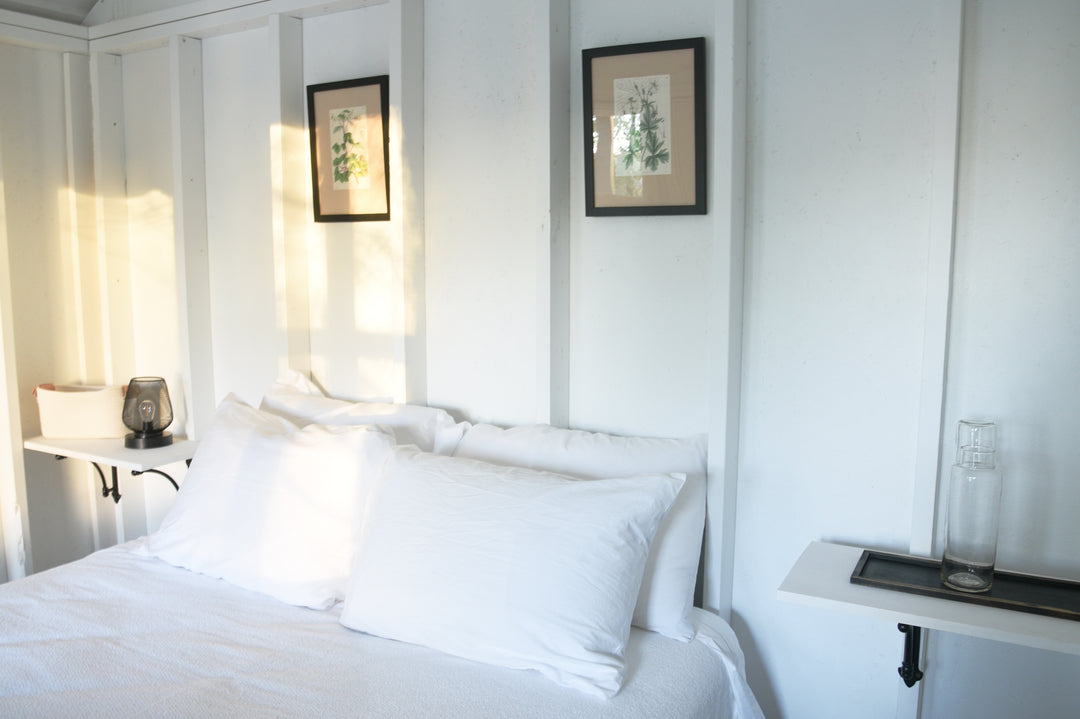 Queen cabin at Hunter Moon Homestead