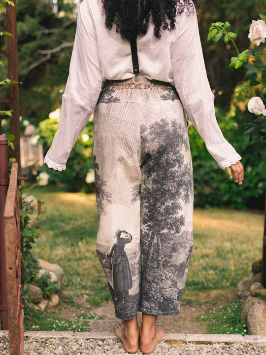 Market of Stars Artist Pant in Still I Rise print