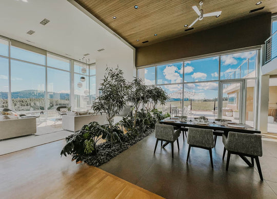 Wolf Meadows Ranch House dining