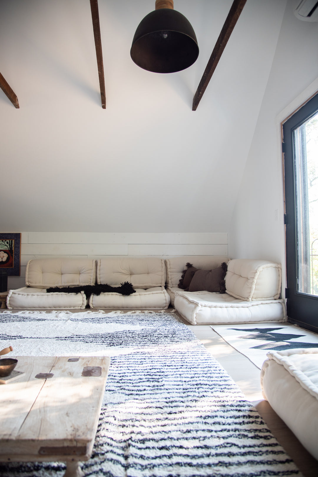 Upstairs lounge at bee house studio